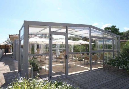 Abri de terrasse haut pour les professionnels de la restauration, des cafés et de l'hôtellerie - RENOVAL ABRIS FRANCE