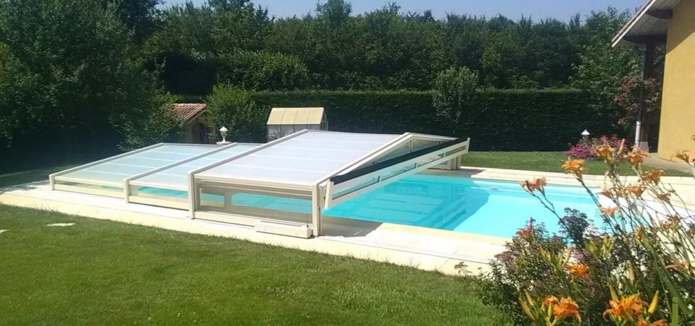 Abri de piscine bas RENOVAL ABRI en aluminium beige - La Peyrouse - Ain (01
